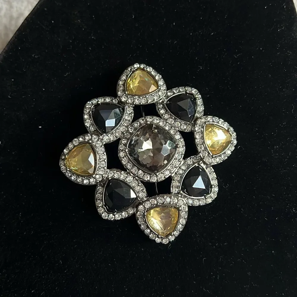 Premier Designs “Royal Dreams” Pendant/ Brooch